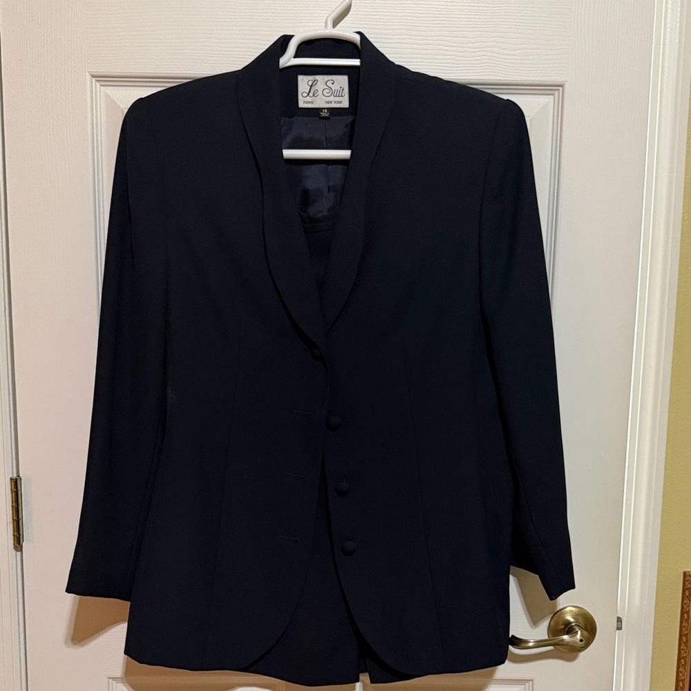 Le Suit Women's Dark Blue Skirt Set